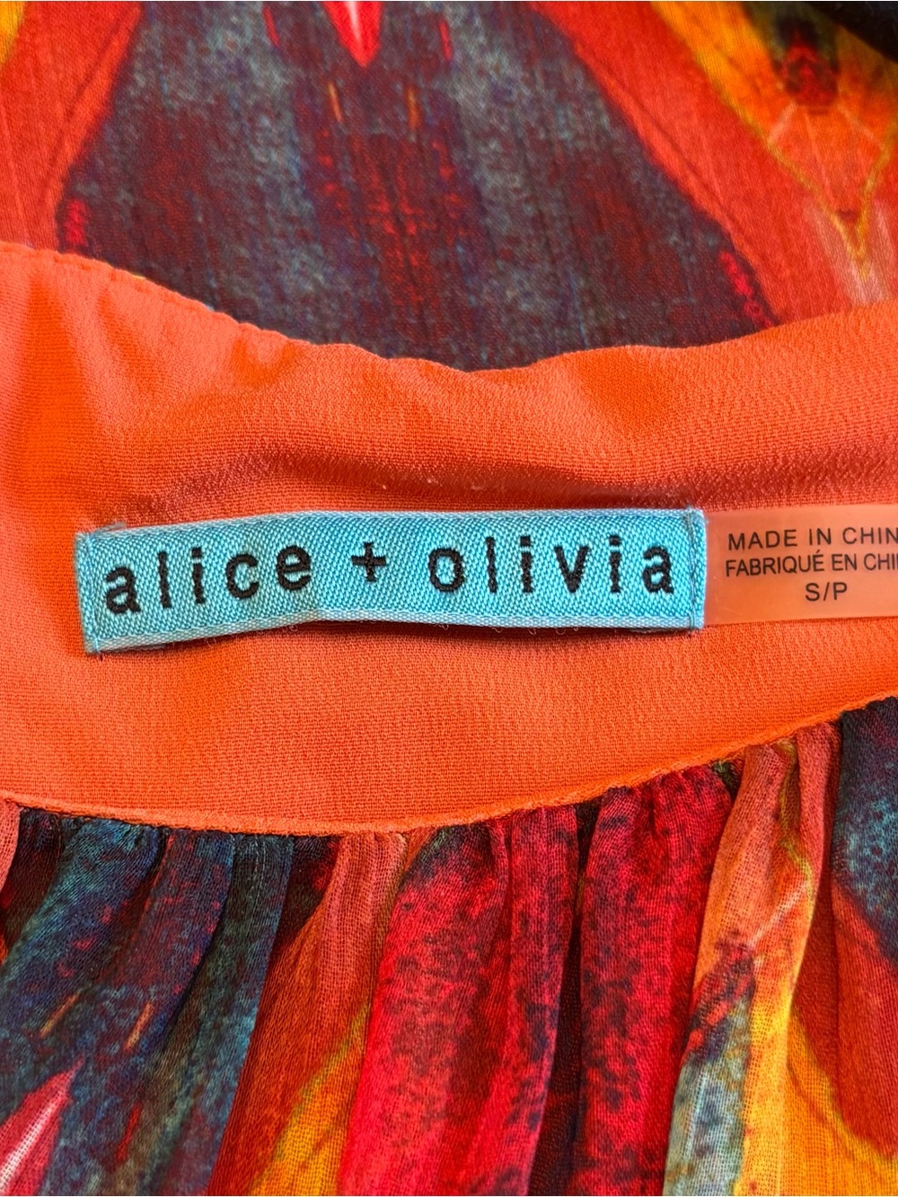 ALICE + OLIVIA Tribal Diamond Sleeveless Southwest Print Blouse - Picture 3 of 9